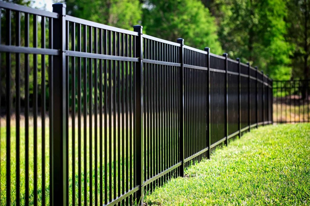 Secrets of Installing a Durable Aluminum Fence in Woodlyn, PA 